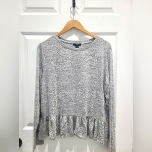 Old Navy Long sleeve peplum shirt. SIZE XL